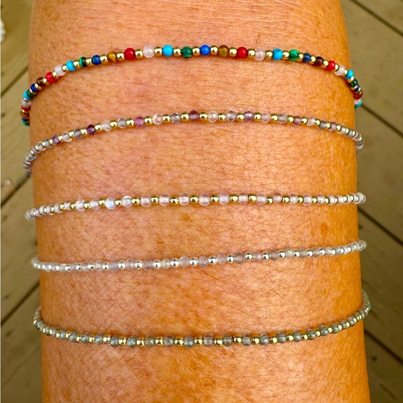 Balance bracelet - 2mm 14k gold filled and semi precious stone beads - Picture 10 of 13